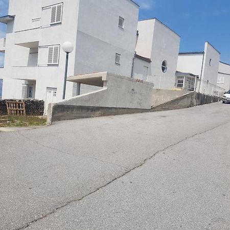 Apartment Tim Сень Екстер'єр фото