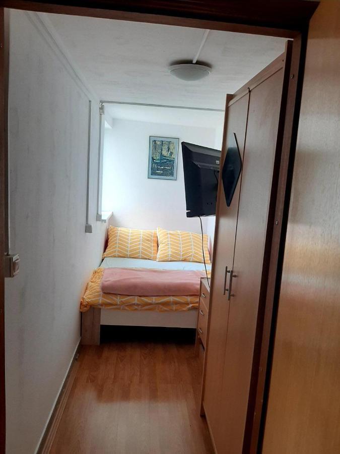Apartment Tim Сень Екстер'єр фото